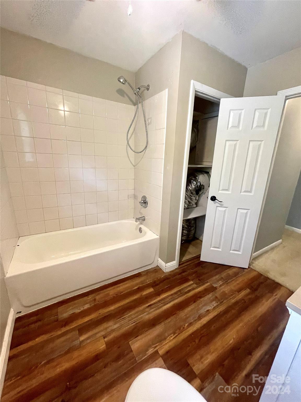 Allenwood - Residential