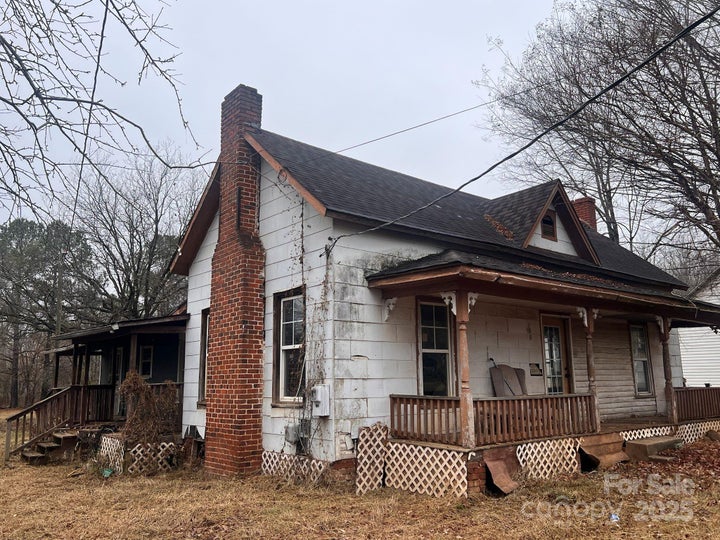 Photo 1 of 13 — 188 Wall Street, Mocksville, NC 27028