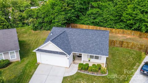 6808 Squirrels Foot Court Charlotte NC 28217
