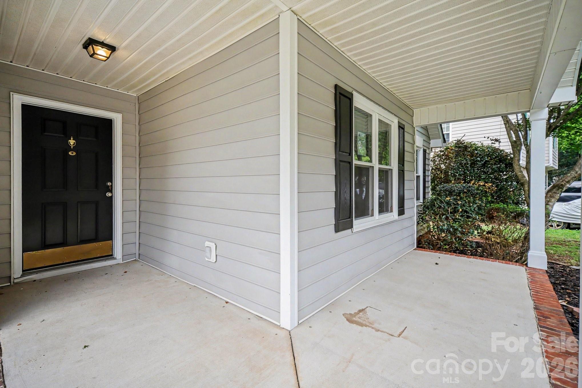 2732 Black Walnut Lane