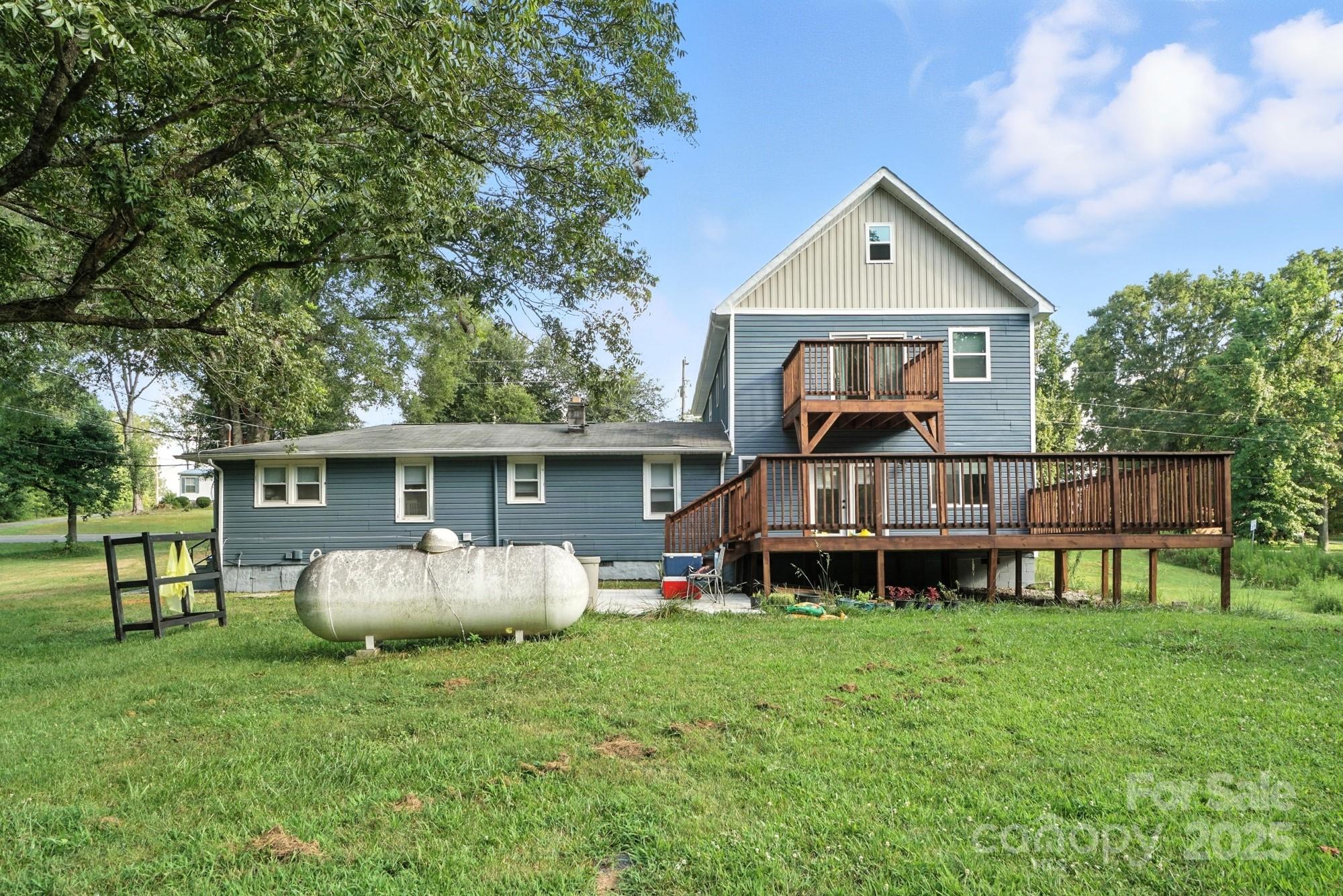 204 Bridges Circle