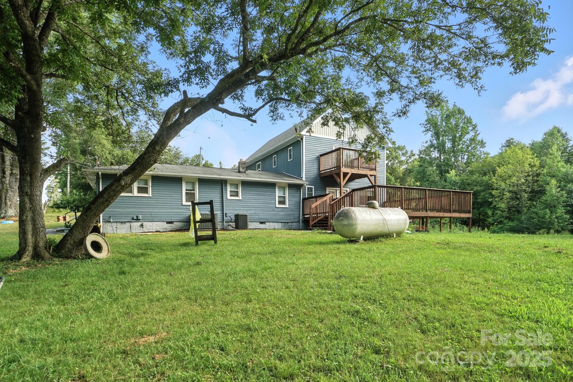 204 Bridges Circle