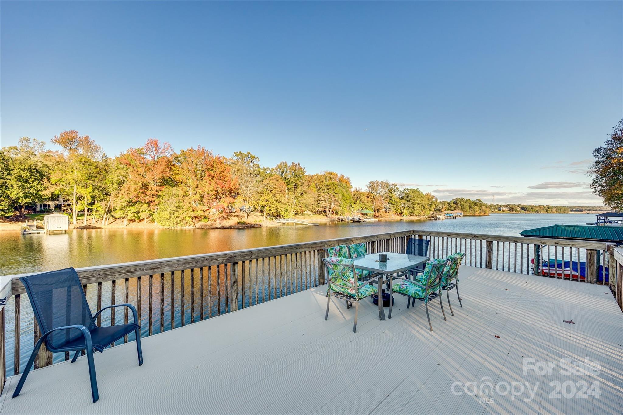 Tega Cay - Residential