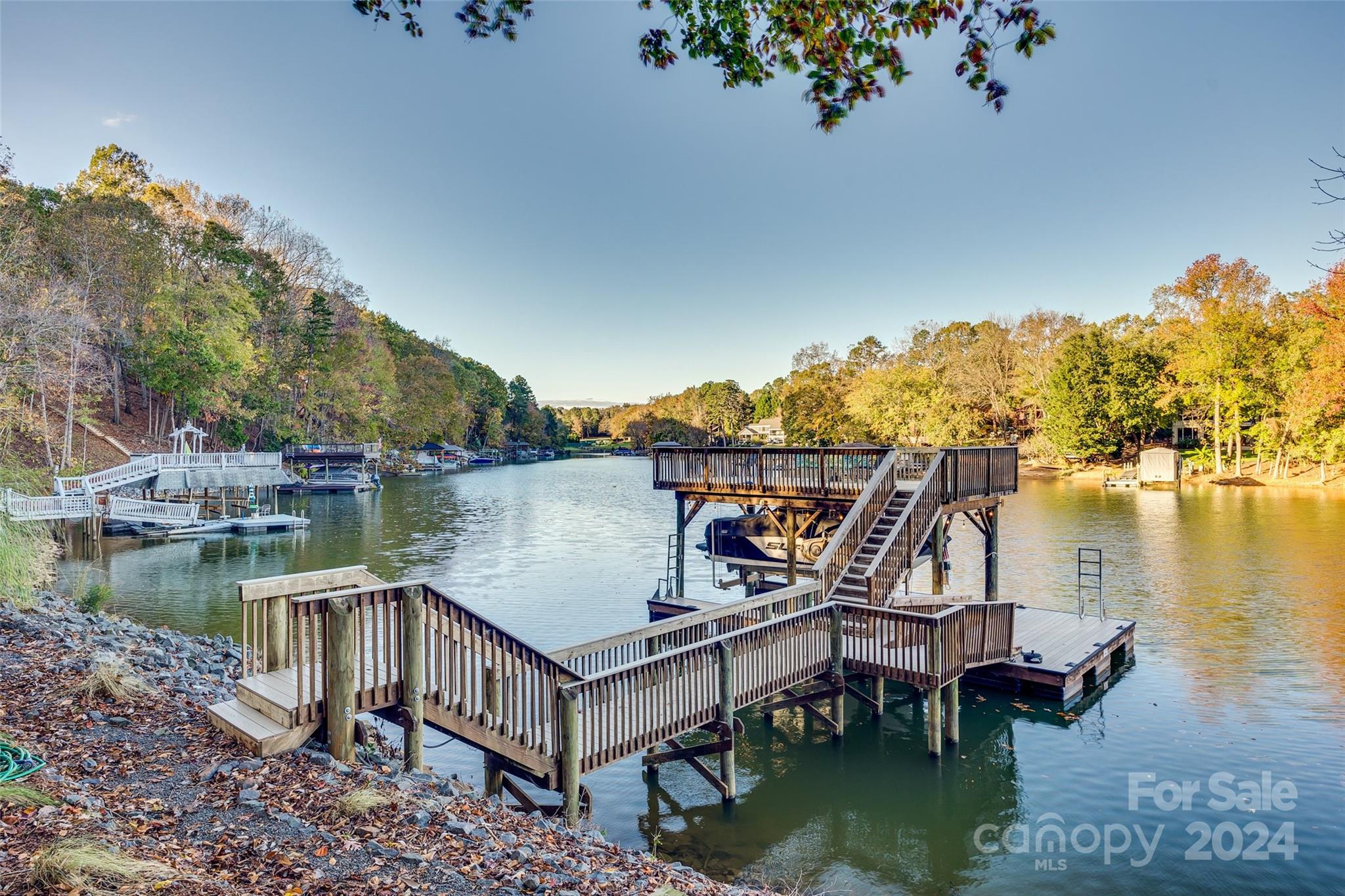 Tega Cay - Residential