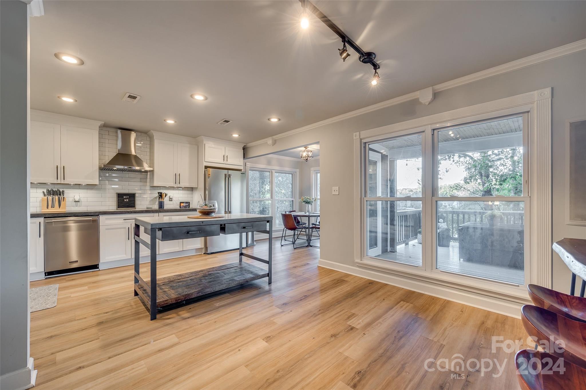 Tega Cay - Residential