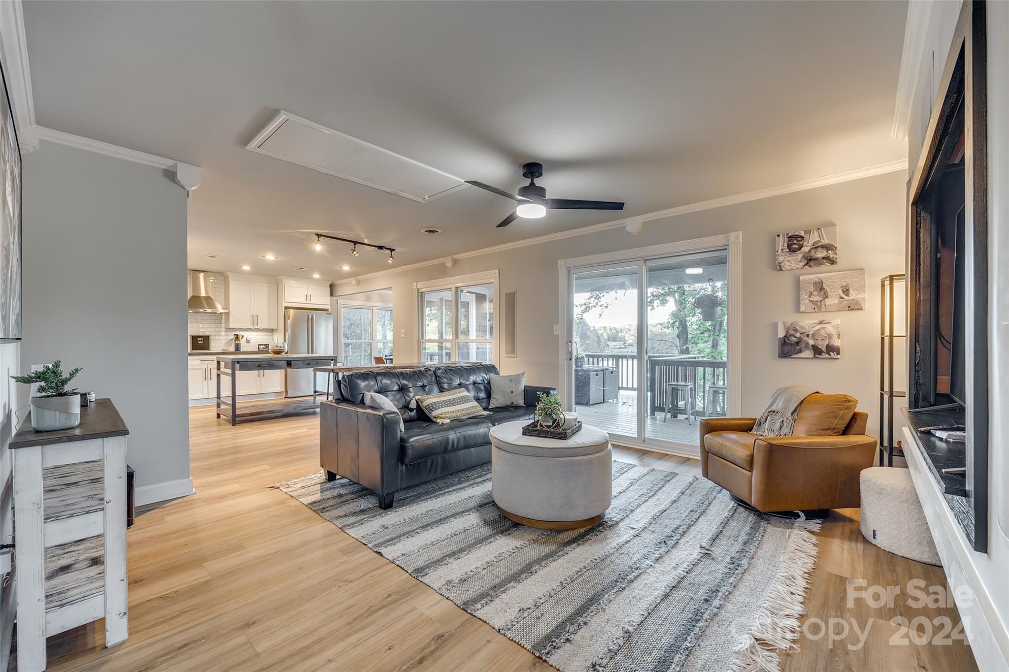 Tega Cay - Residential