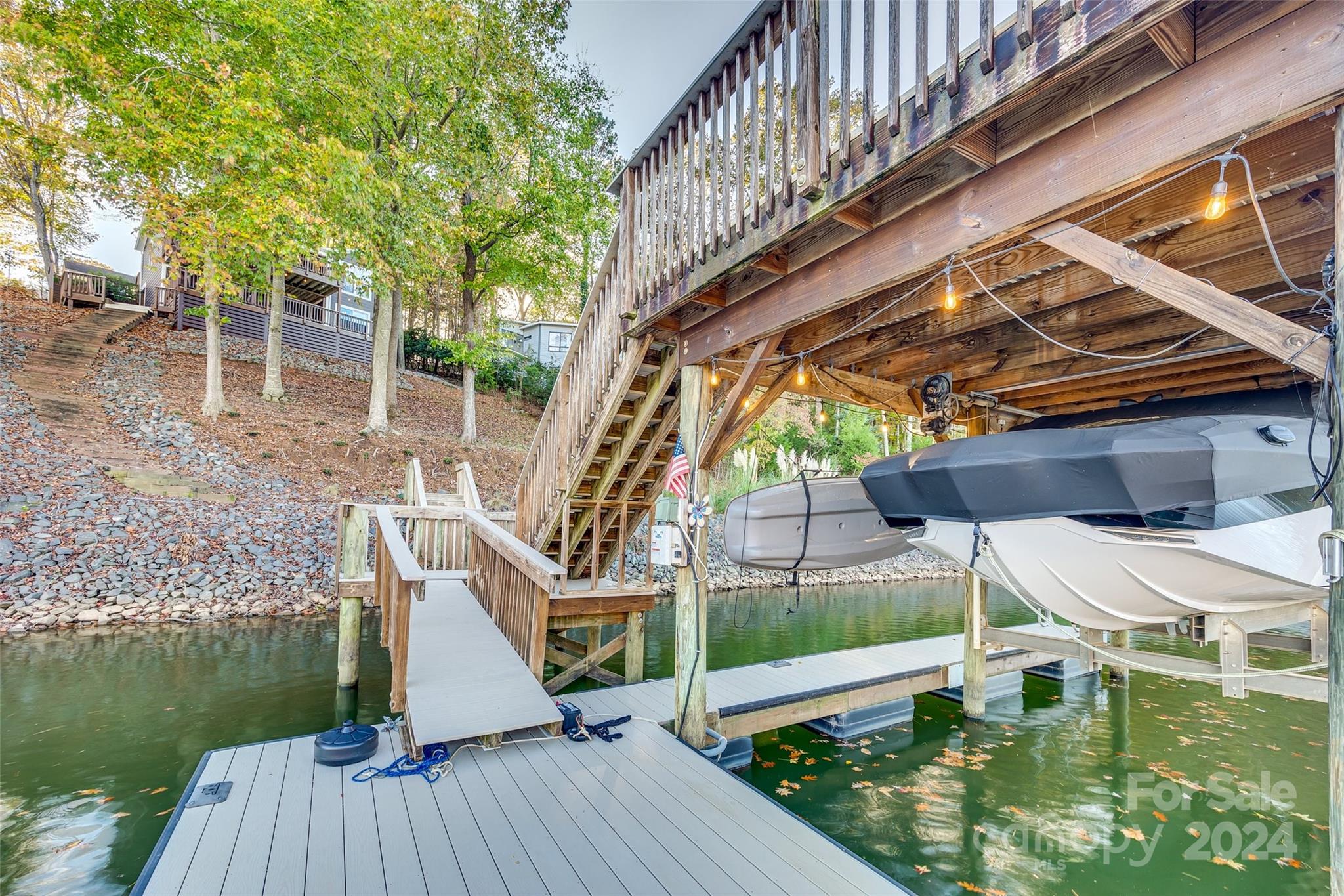 Tega Cay - Residential