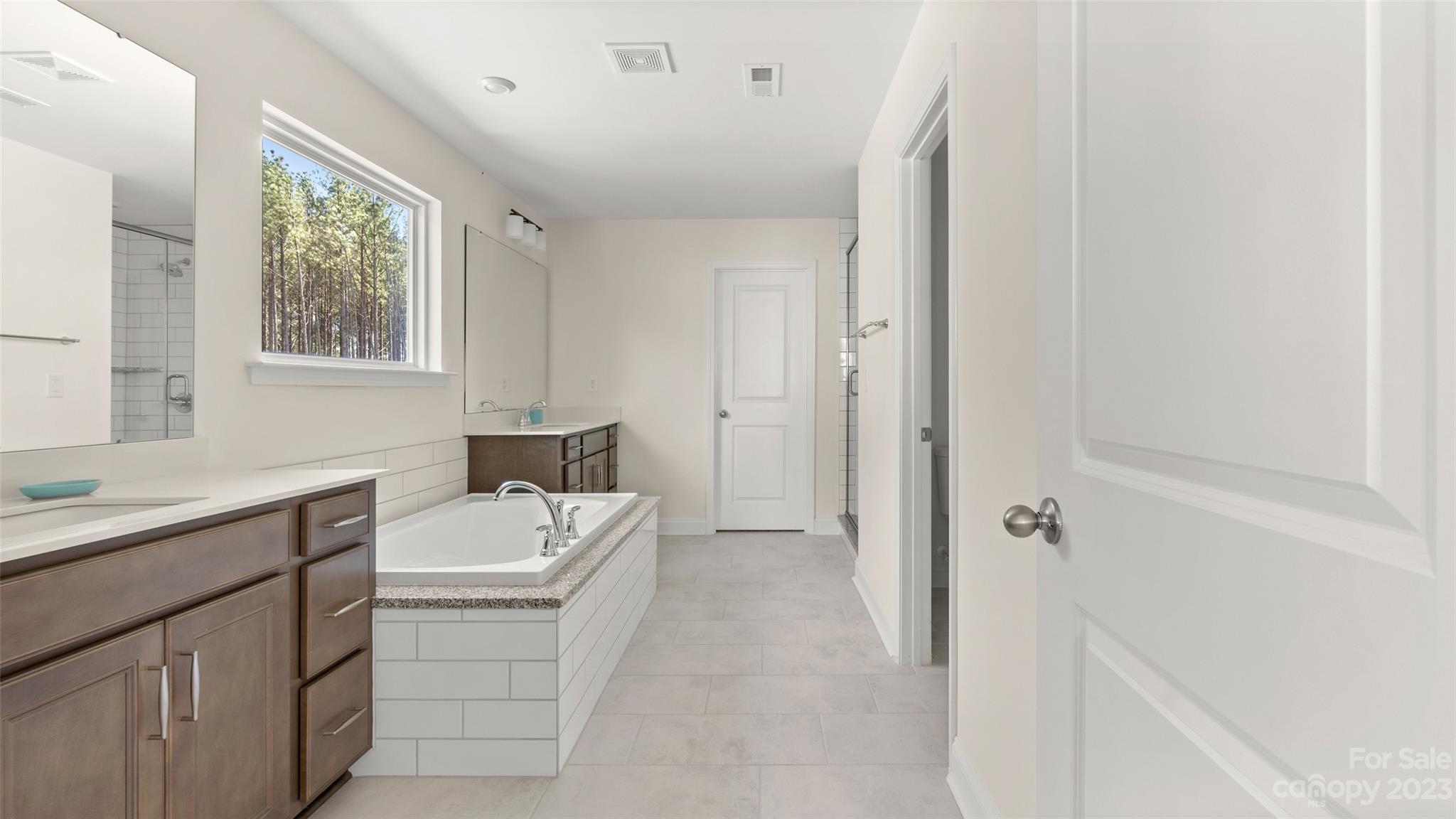 Paddlers Cove - Residential