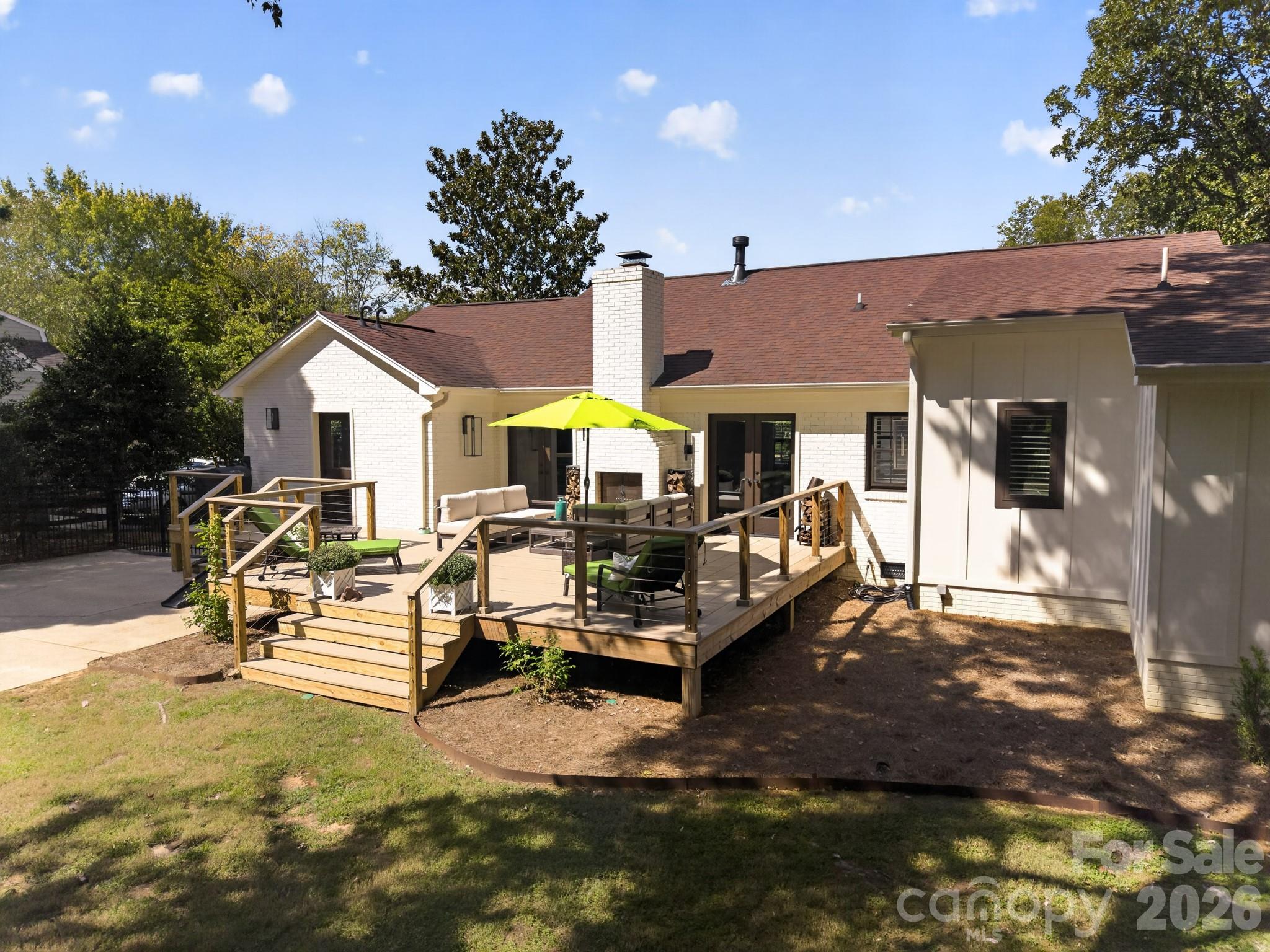 2021 Lynbridge Drive