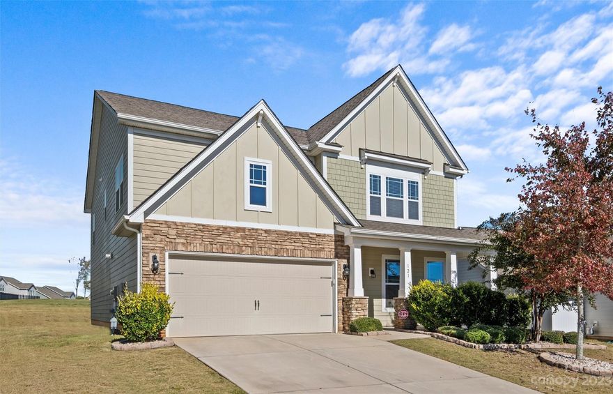 Welcome to your dream home that looks right onto the 10th tee located in the Larkin Golf Club. The main floor bedroom & bath, along with a drop zone is tucked away right off the 2 car garage. The beautiful kitchen actually makes you want to cook! You will enjoy the large pantry storage area that opens directly into a long butler's pantry. Entertainer's Dream! Your primary bedroom is on the upper level. There is a designated sitting area inside the primary or could easily be used as a home office. Very large loft area is perfect for additional tv viewing or 2nd office. Built in 2017, this home is located in one of the most desirable neighborhoods in Statesville. The current renovations of The 500 Club includes the restaurant, adding a pro shop and member lounge to the clubhouse, and millions of $ improvements to the golf facilities. Additional amenities include 8 pickle ball courts, a lighted real turf putting course, a Top-Tracer Driving Range, bocce ball courts and outdoor fire pits.