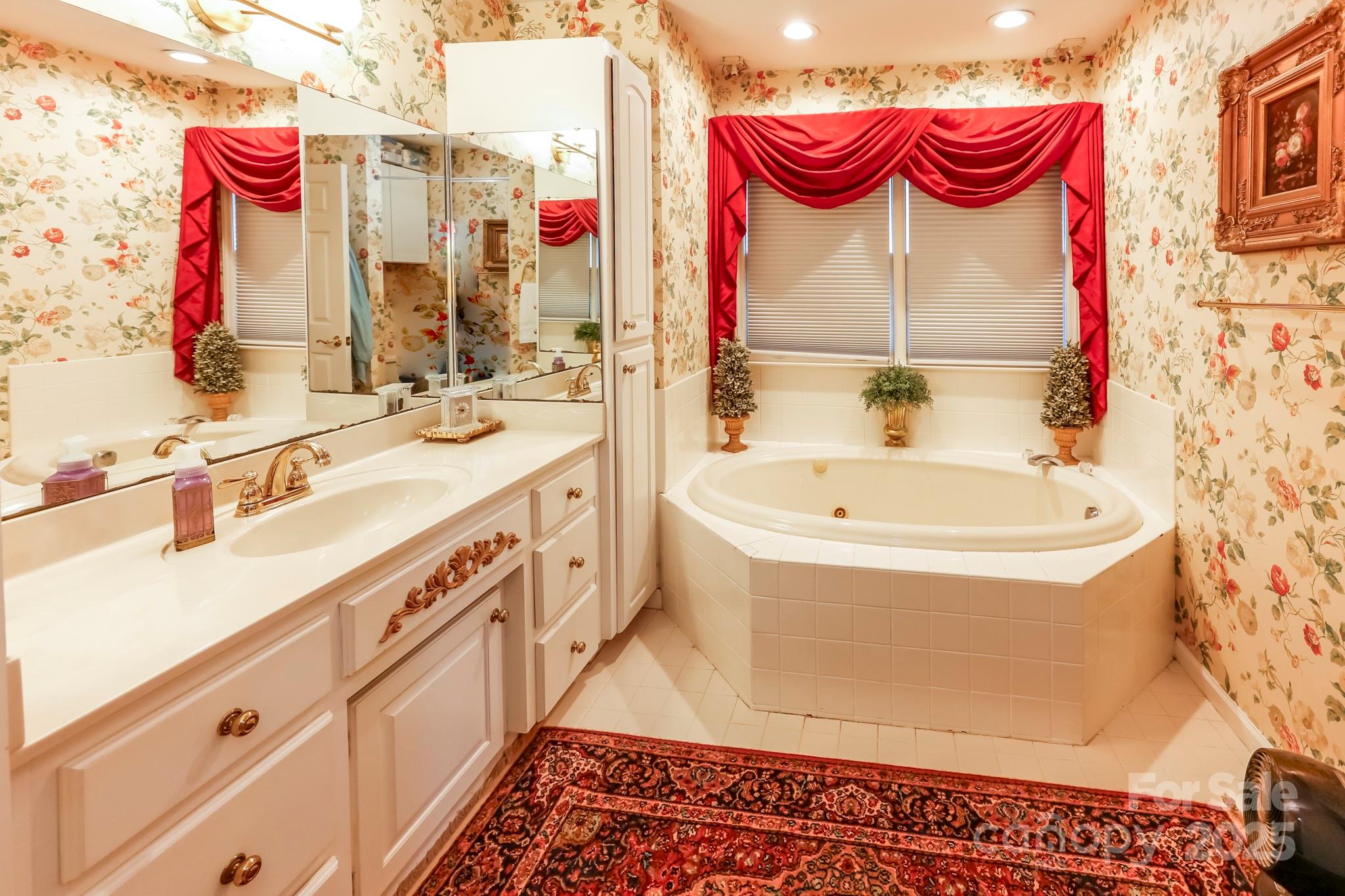 Ruth Ridge - Residential