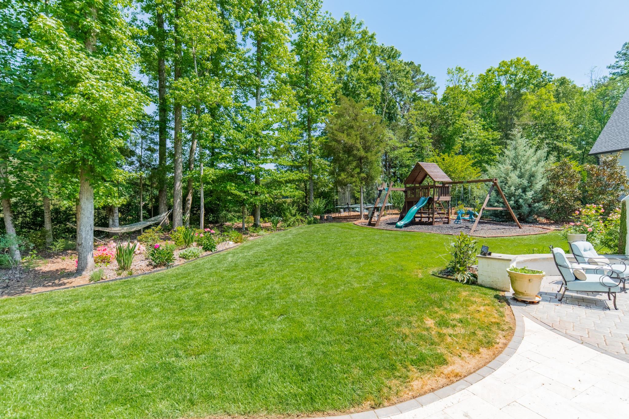 Narrow Passage - Residential