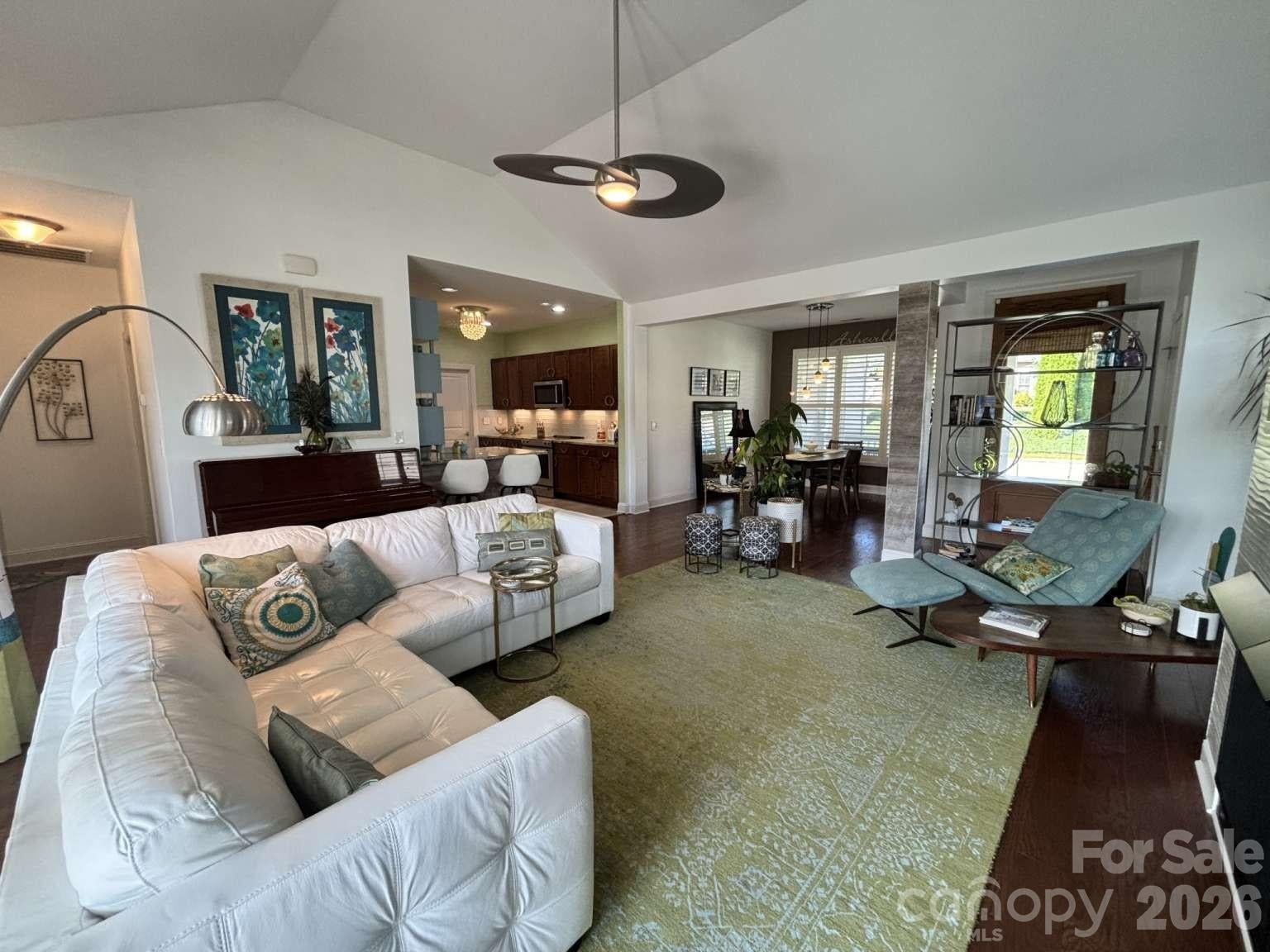 30 Rose Point Drive