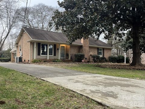 2800 Spring Valley Road Charlotte NC 28210