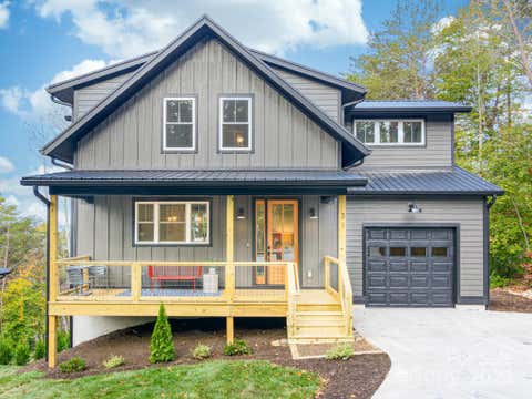 Photo for 31 Hillcrest Road