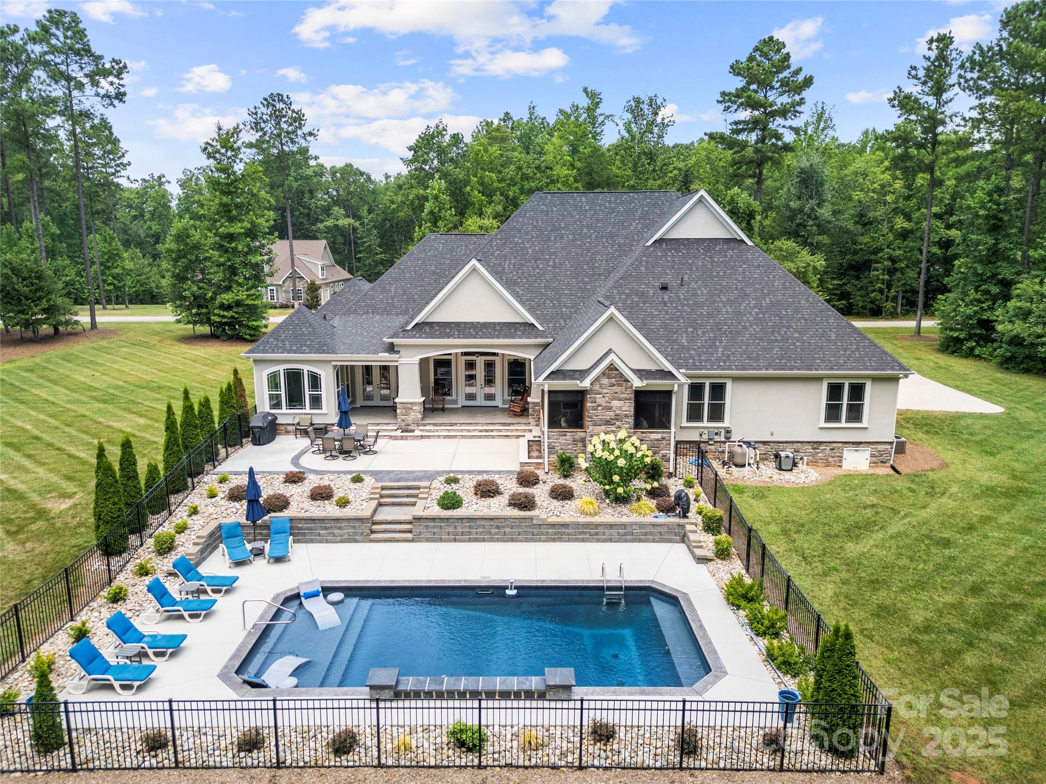 Henrys Glen - Residential