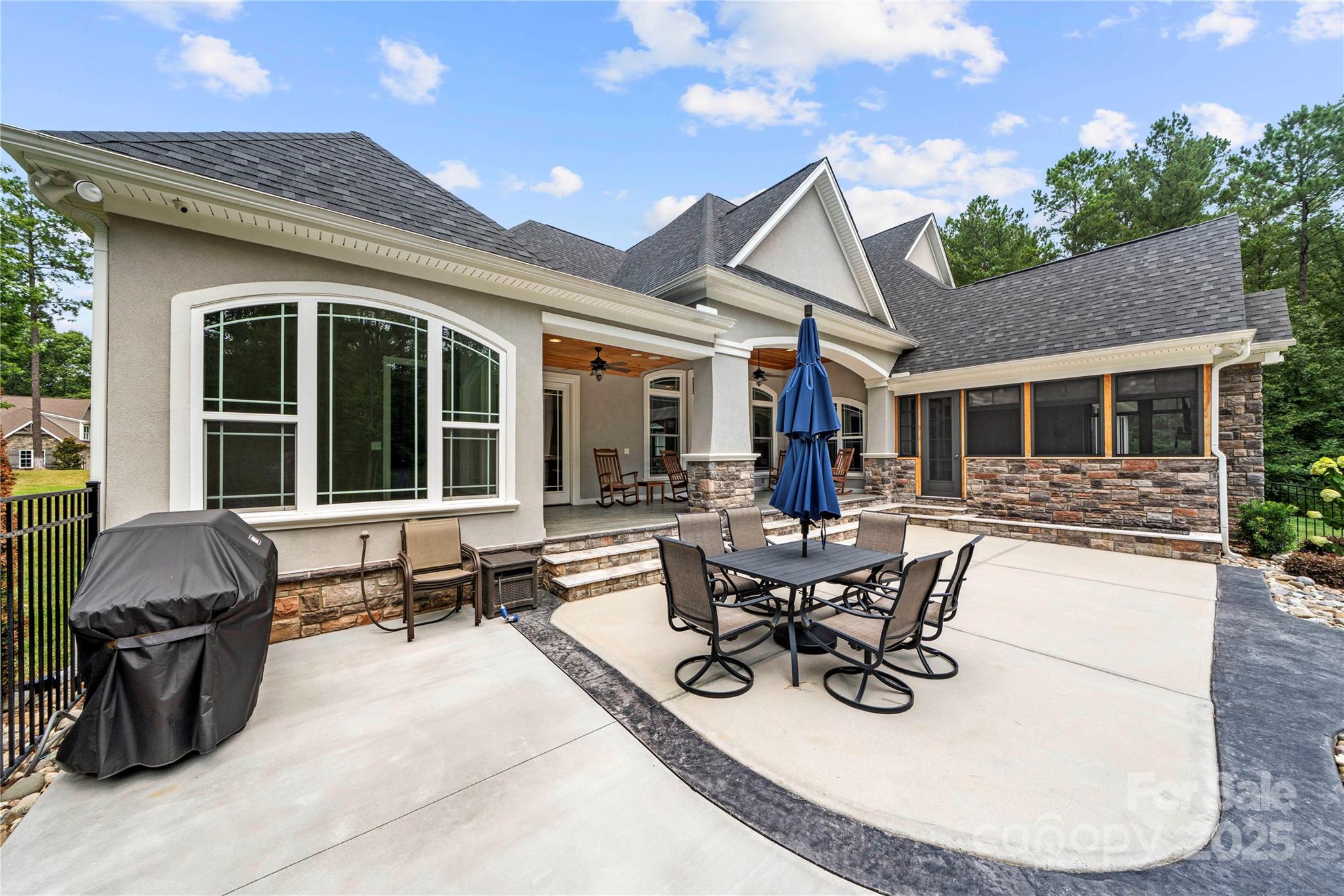 Henrys Glen - Residential