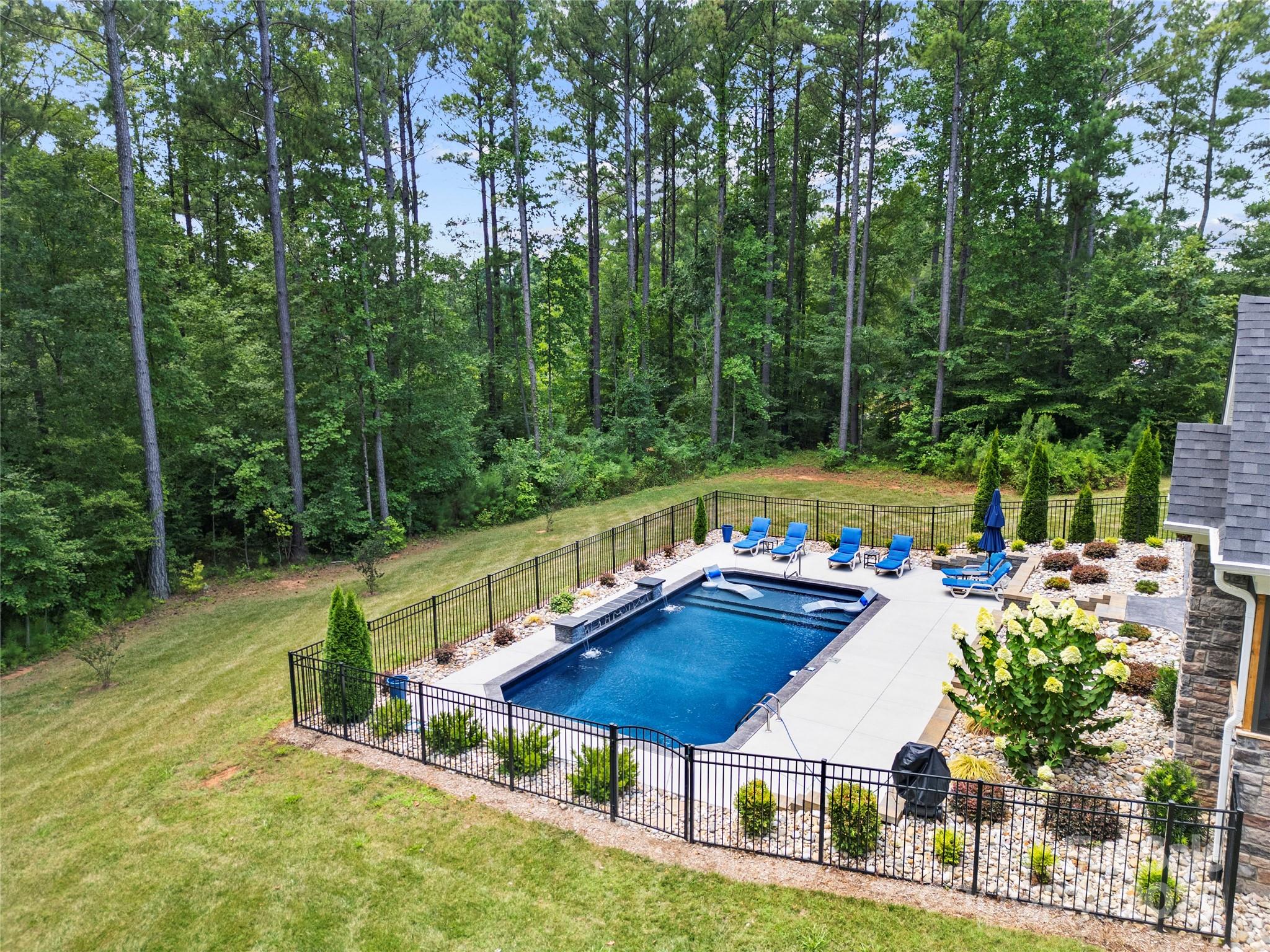 Henrys Glen - Residential