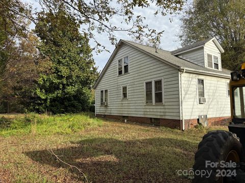 A home in Hickory