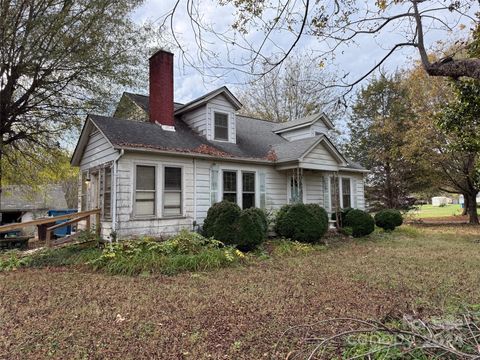 A home in Hickory