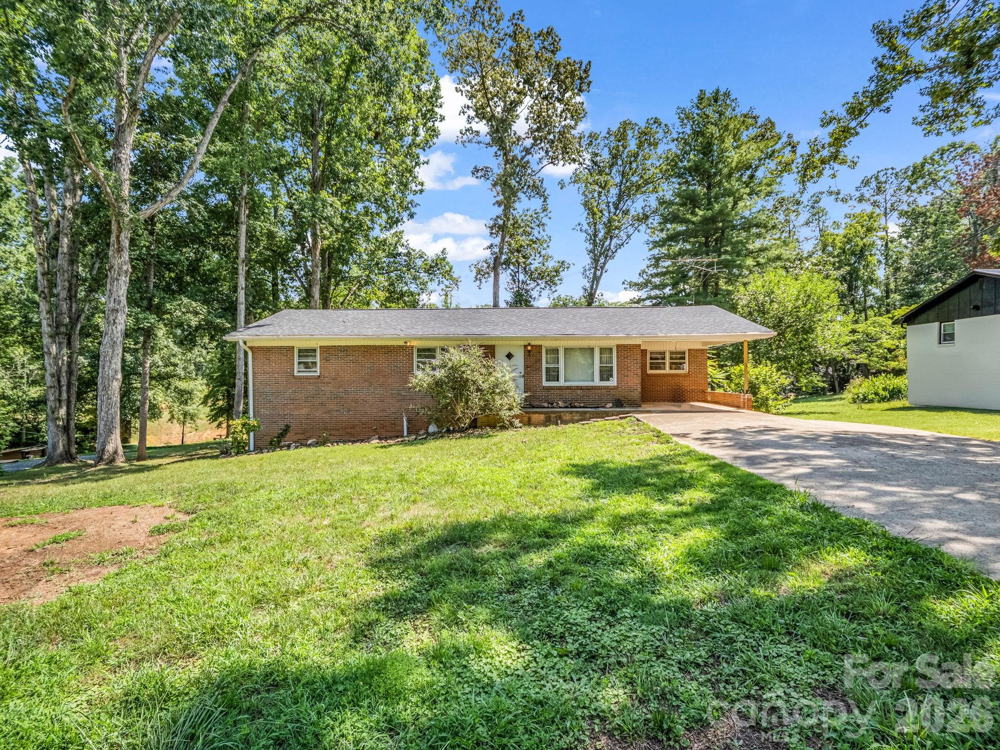 385 Eastview Drive