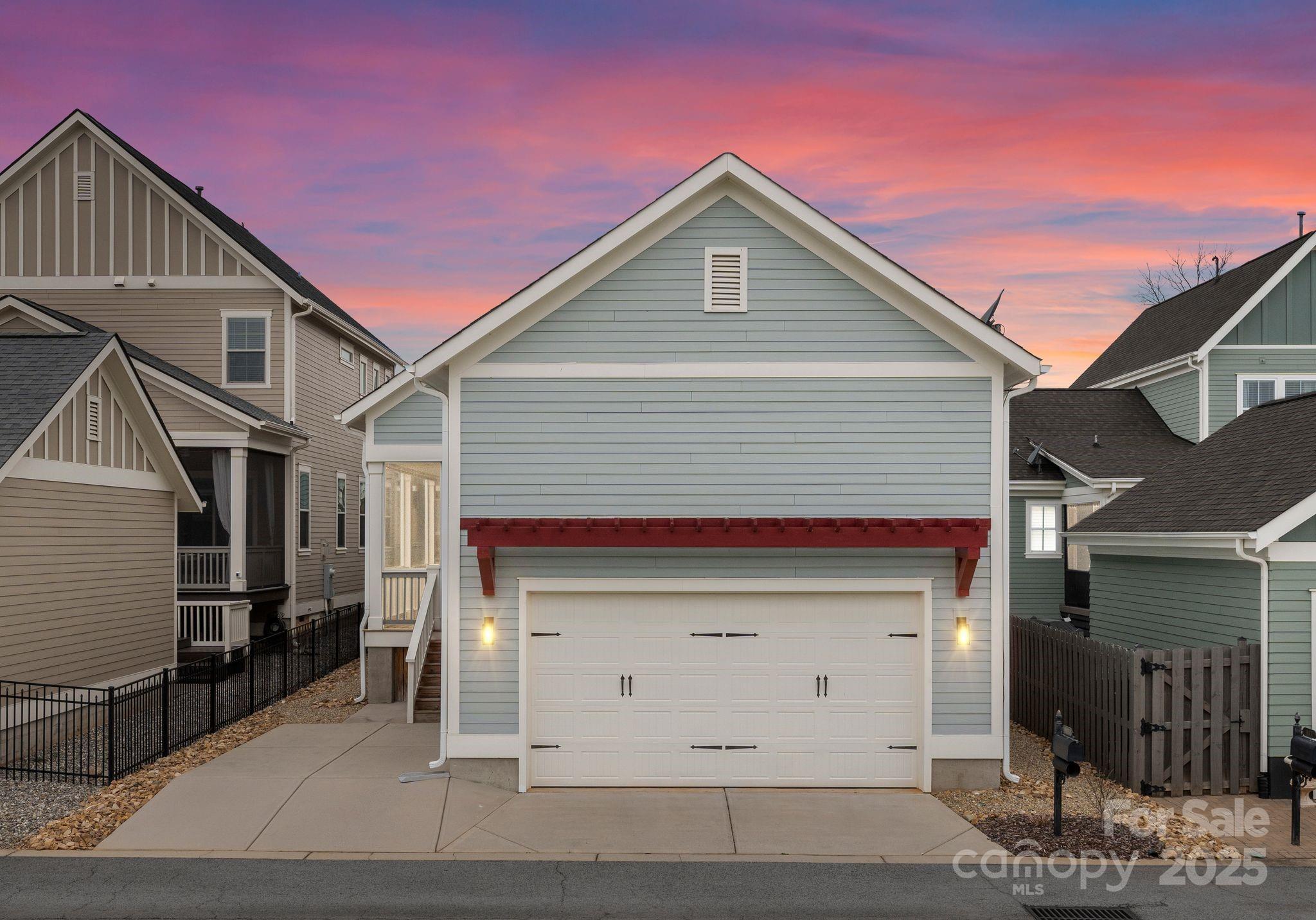 Riverwalk - Residential