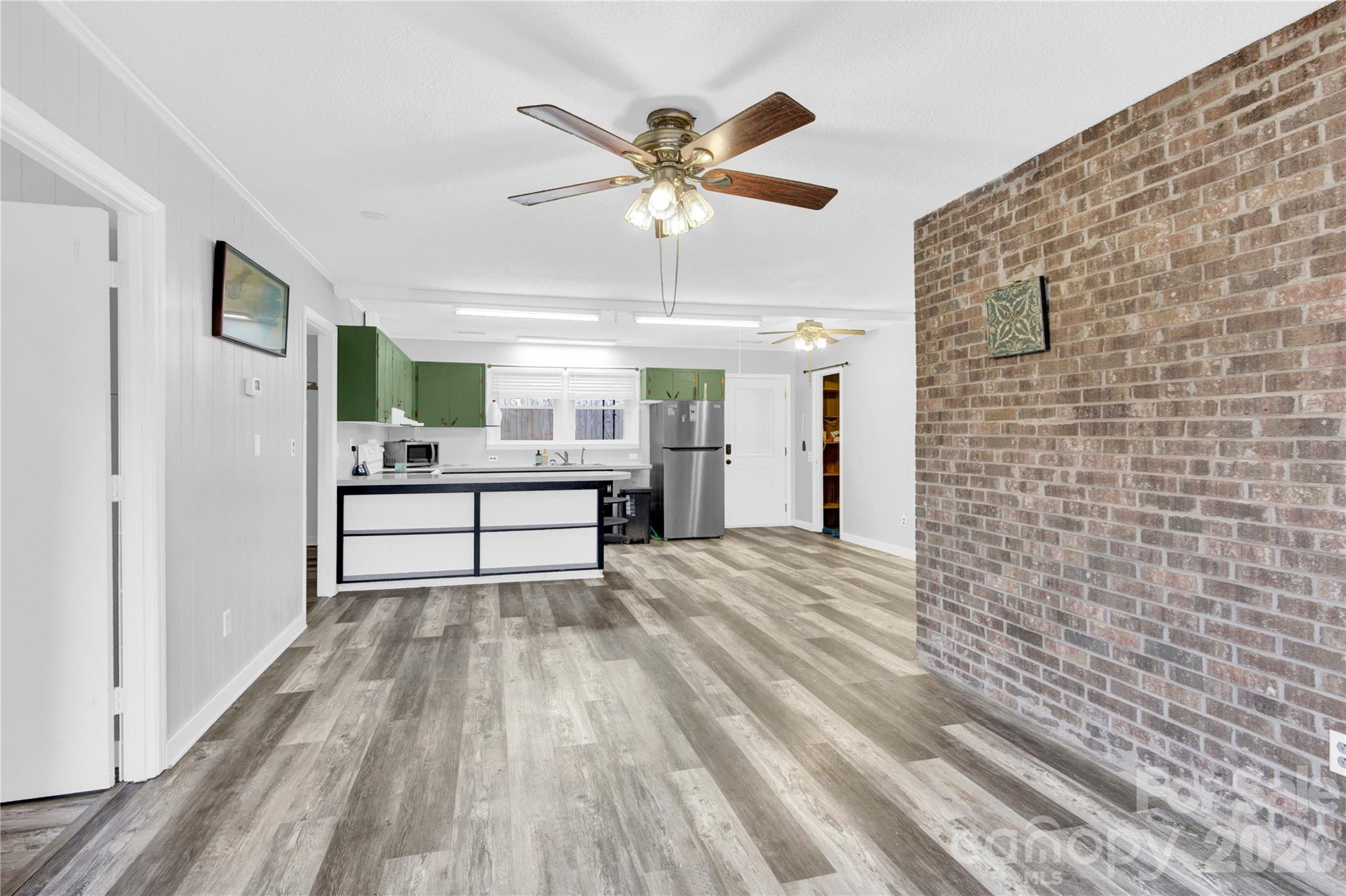 Mountain Creek - Residential