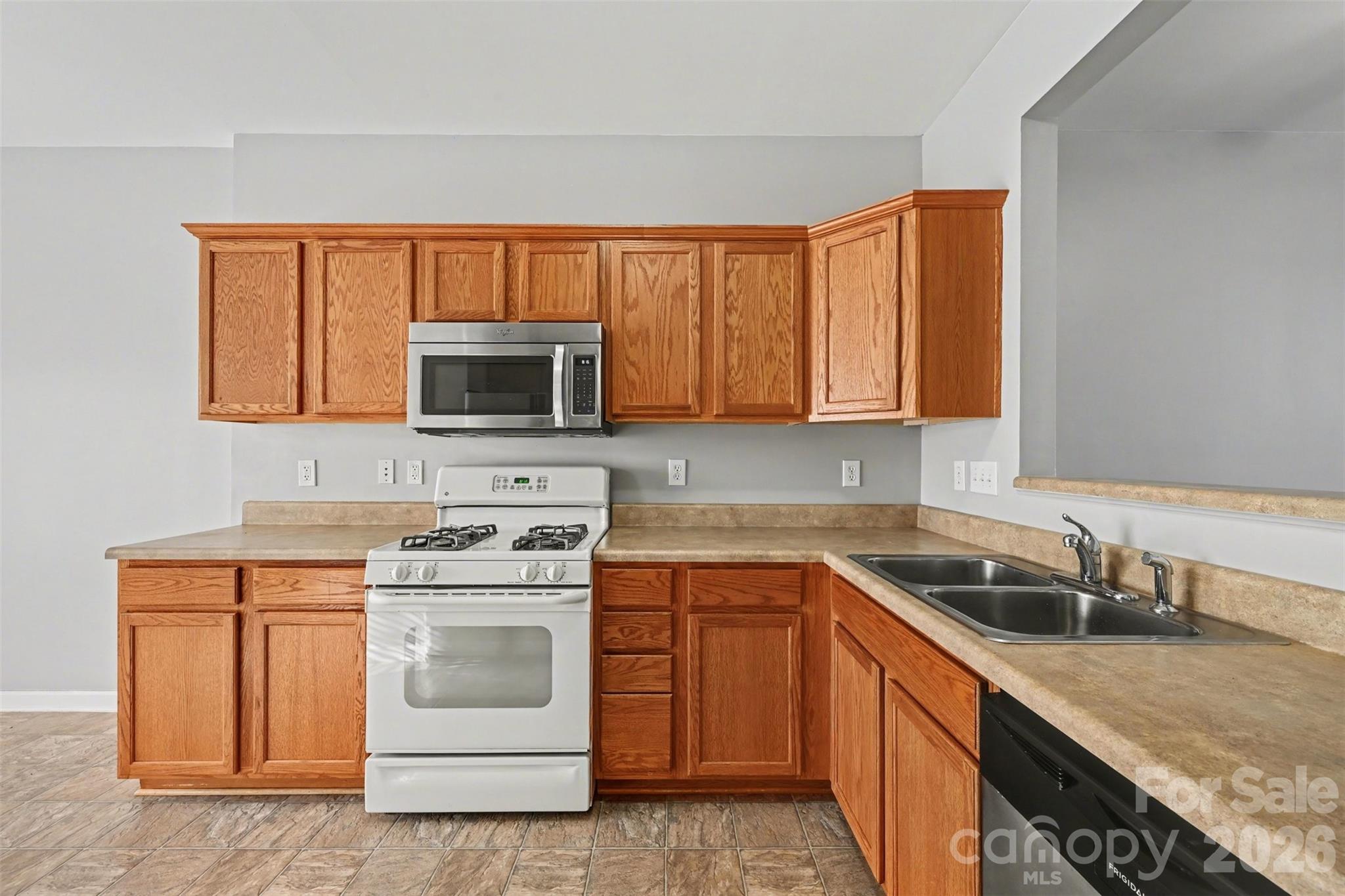 Fairway Townes - Residential