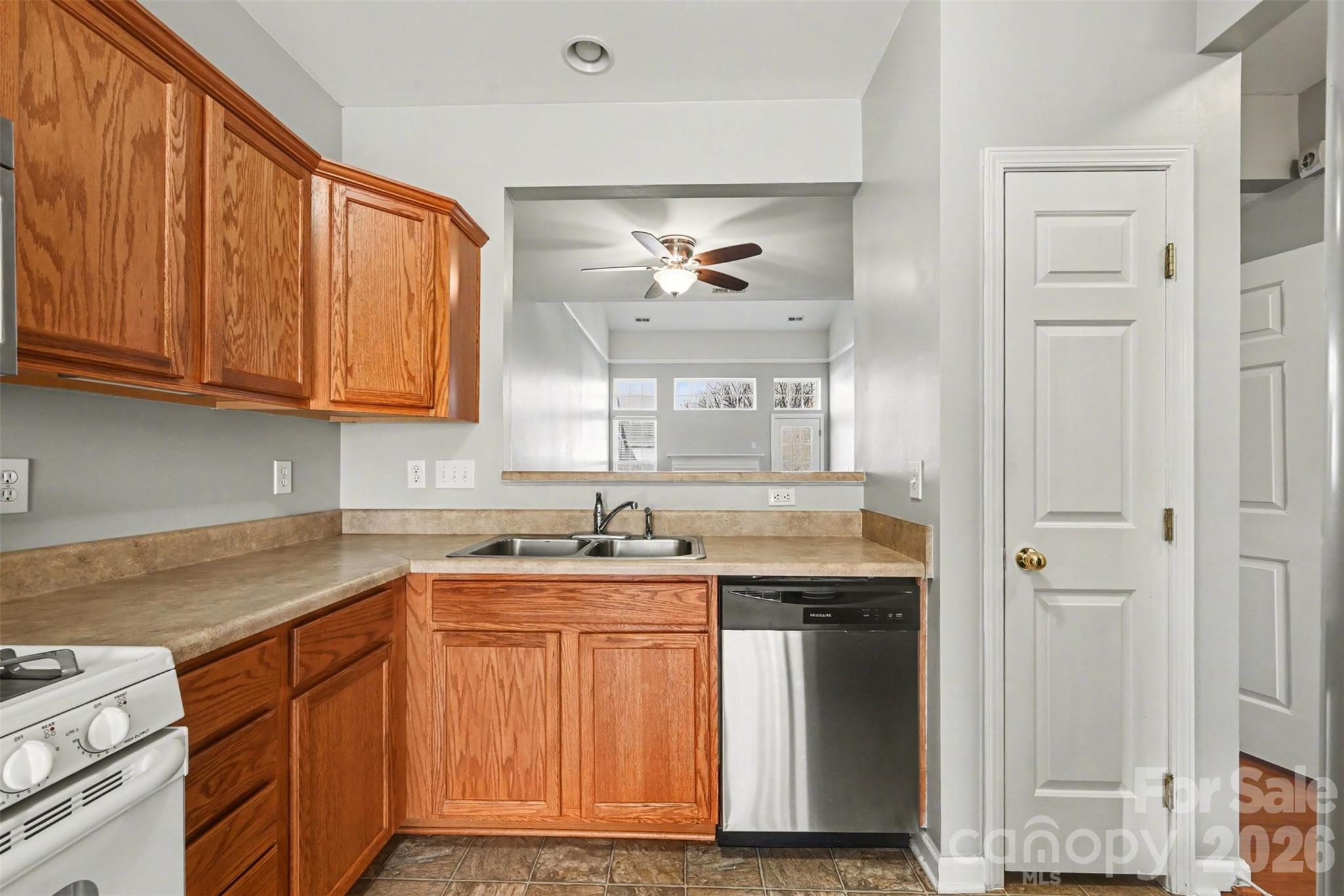 Fairway Townes - Residential