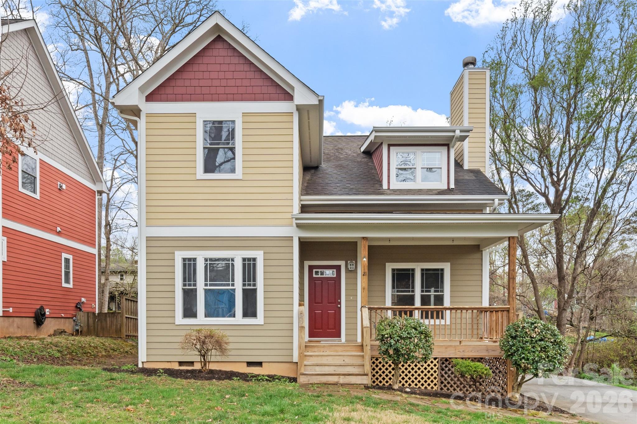 21 Lamar Avenue