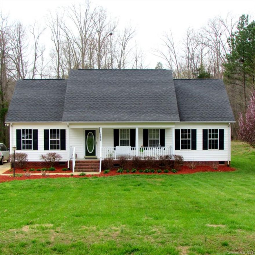 Remarkable 3BR/2BA home nestled on 1 acre in The Clover School District. Home features split bedroom plan, wood flooring, gas fireplace in living room and large laundry room. Enjoy your evenings outside in the above ground pool or playing in the large backyard. This one is a MUST SEE!!!