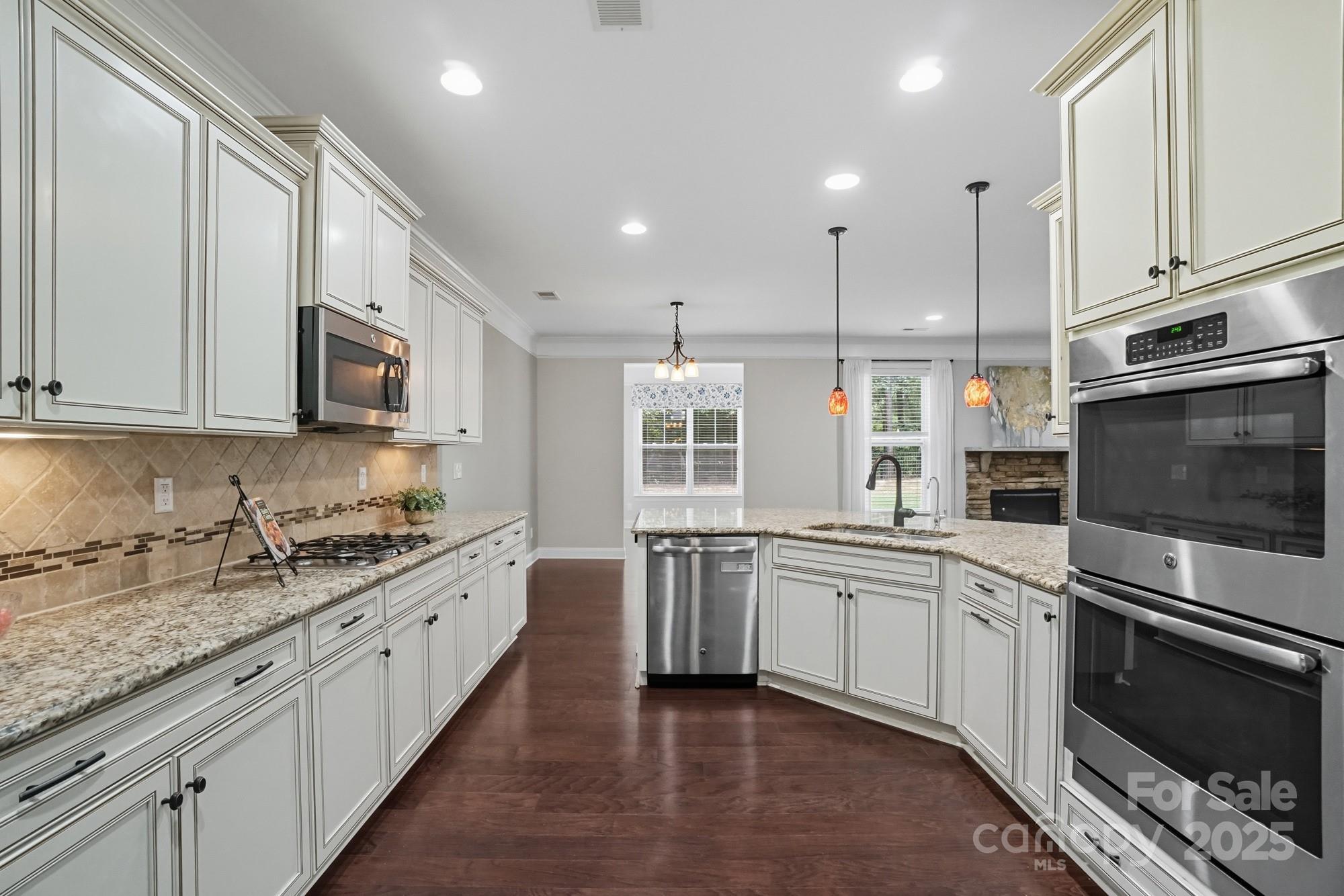 Lake Ridge - Residential