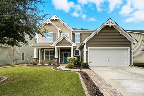 Photo of 1814 Larkspur Way, Tega Cay, SC 29708 (MLS # 4299561)