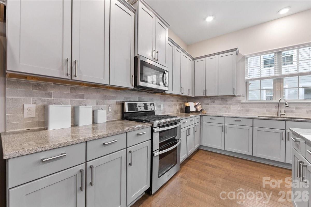 Hadley at Arrowood Station - Residential