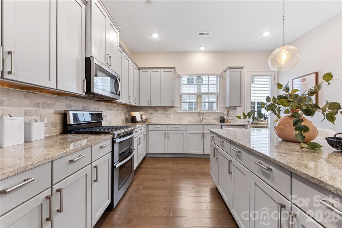 Hadley at Arrowood Station - Residential