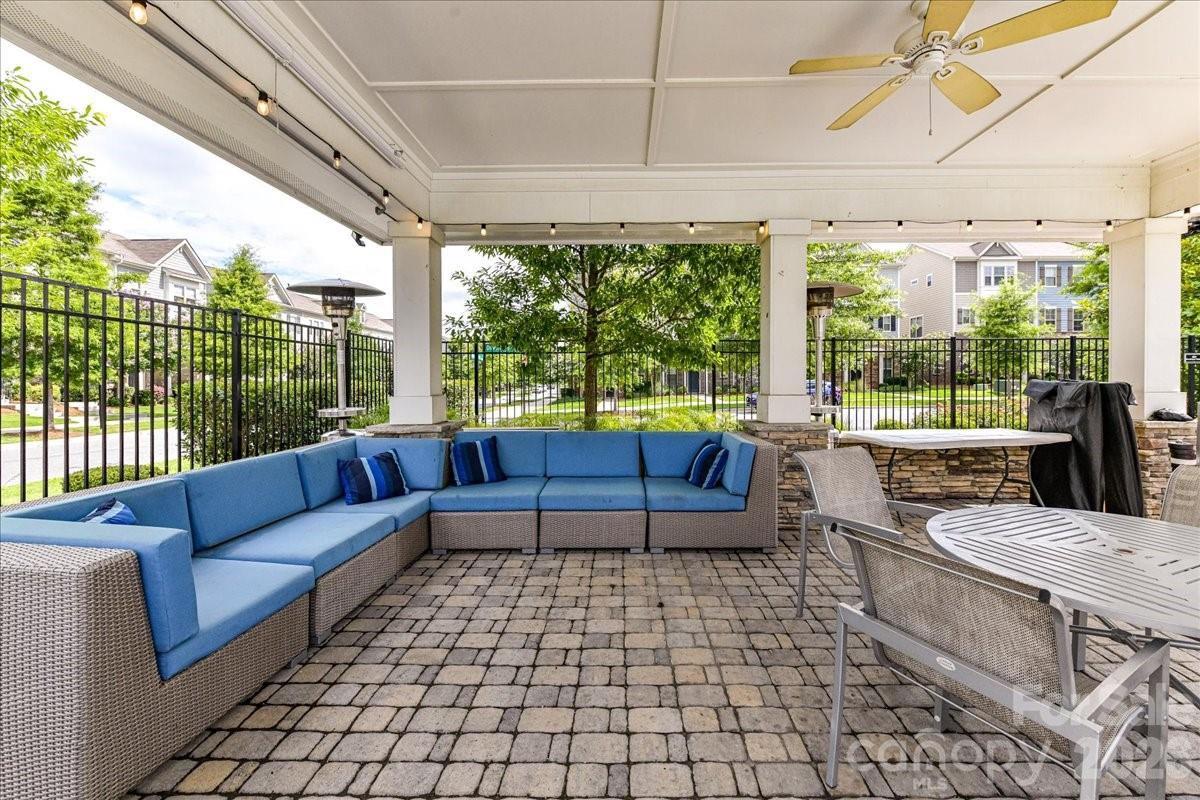 Hadley at Arrowood Station - Residential