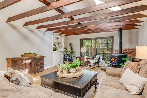 203 Davis Mountain Road Laurel Park NC 28739