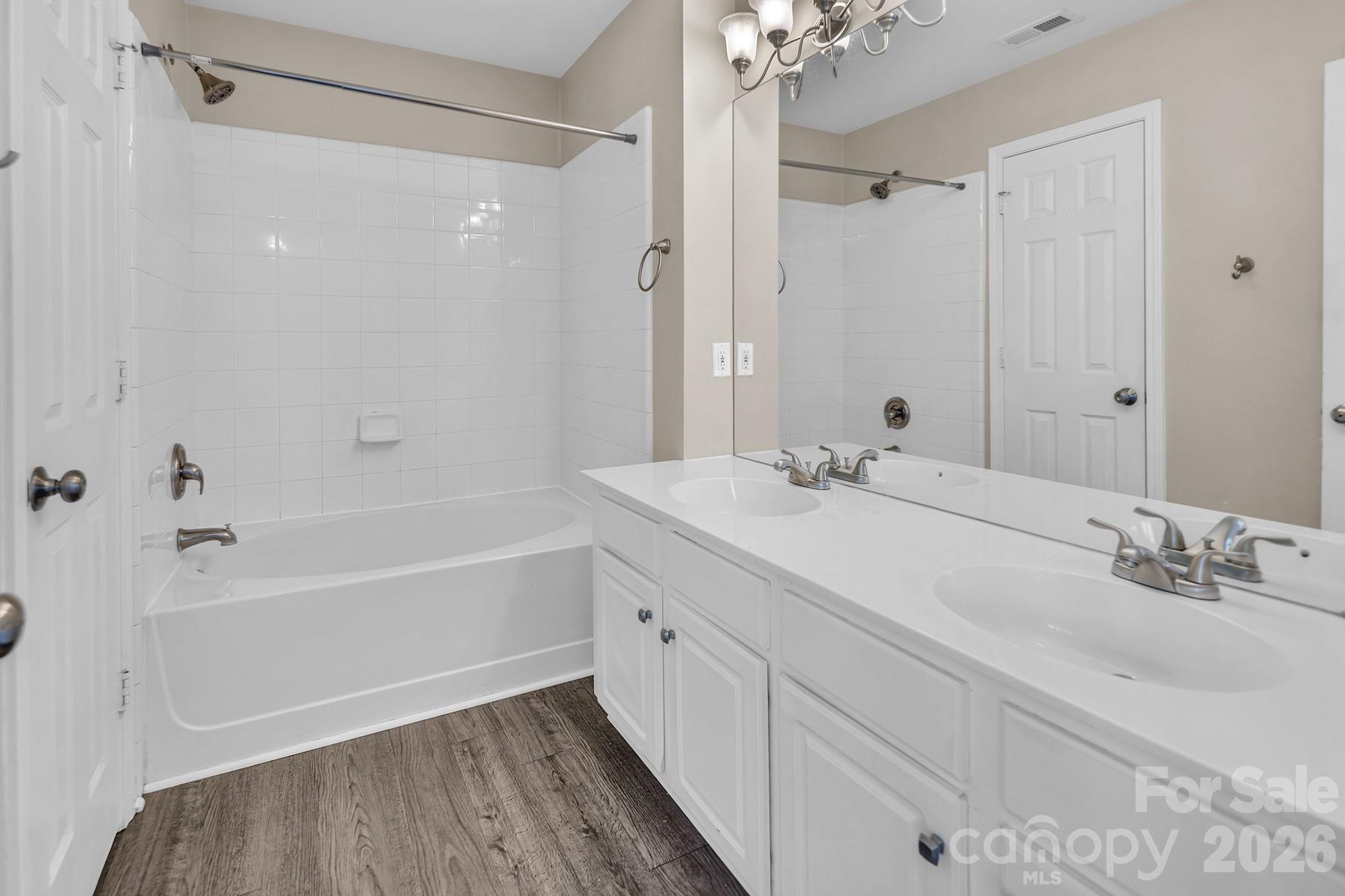 Loren Farms - Residential