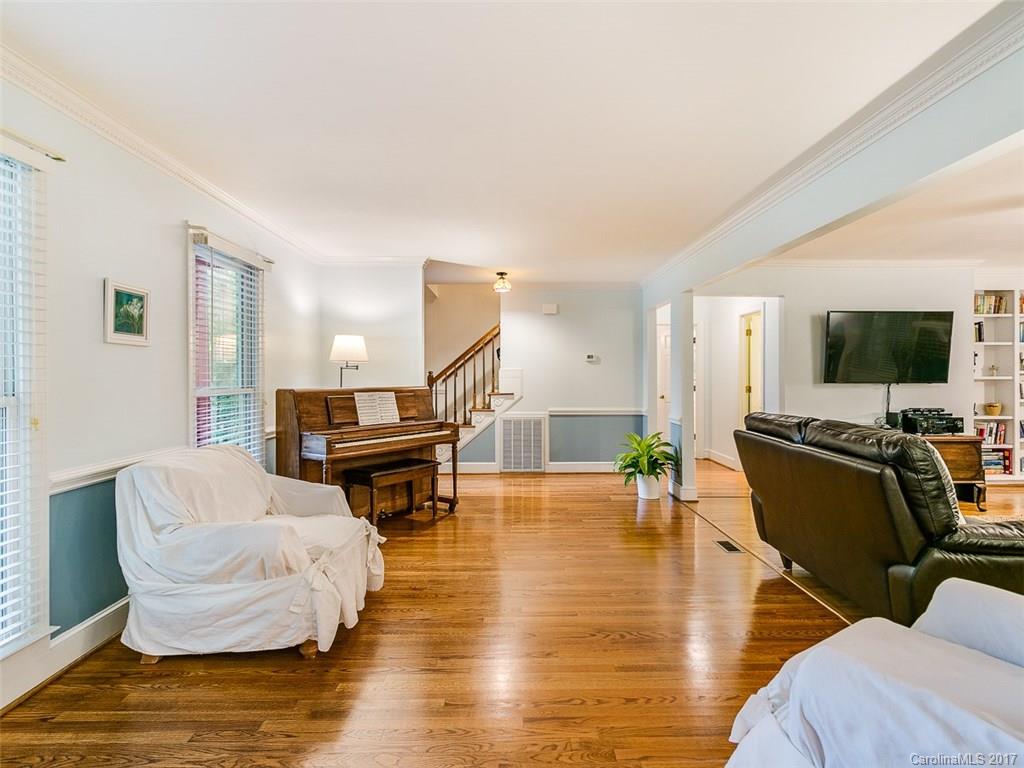 Linden Oaks - Residential