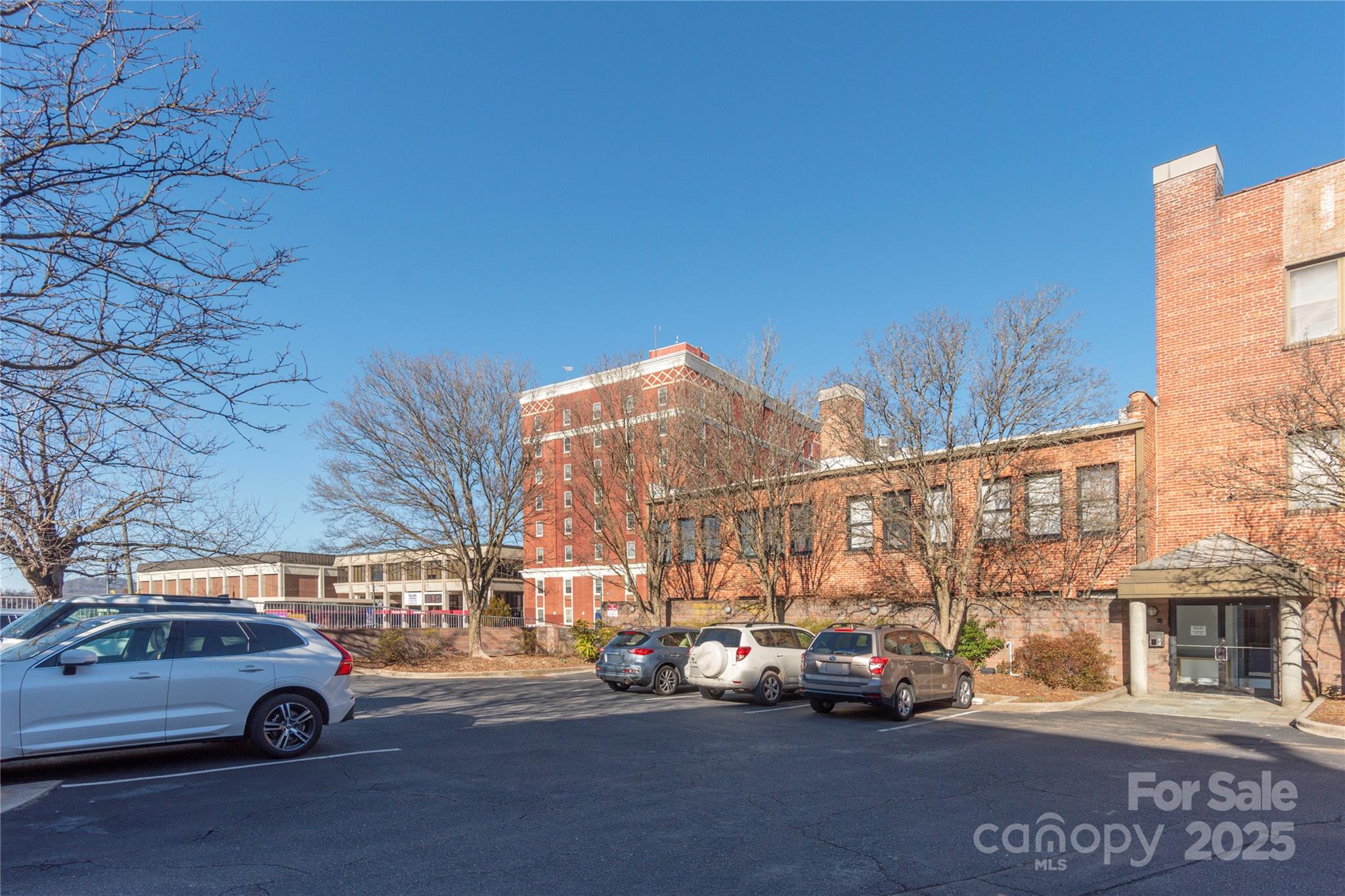 60 Haywood Street 2F