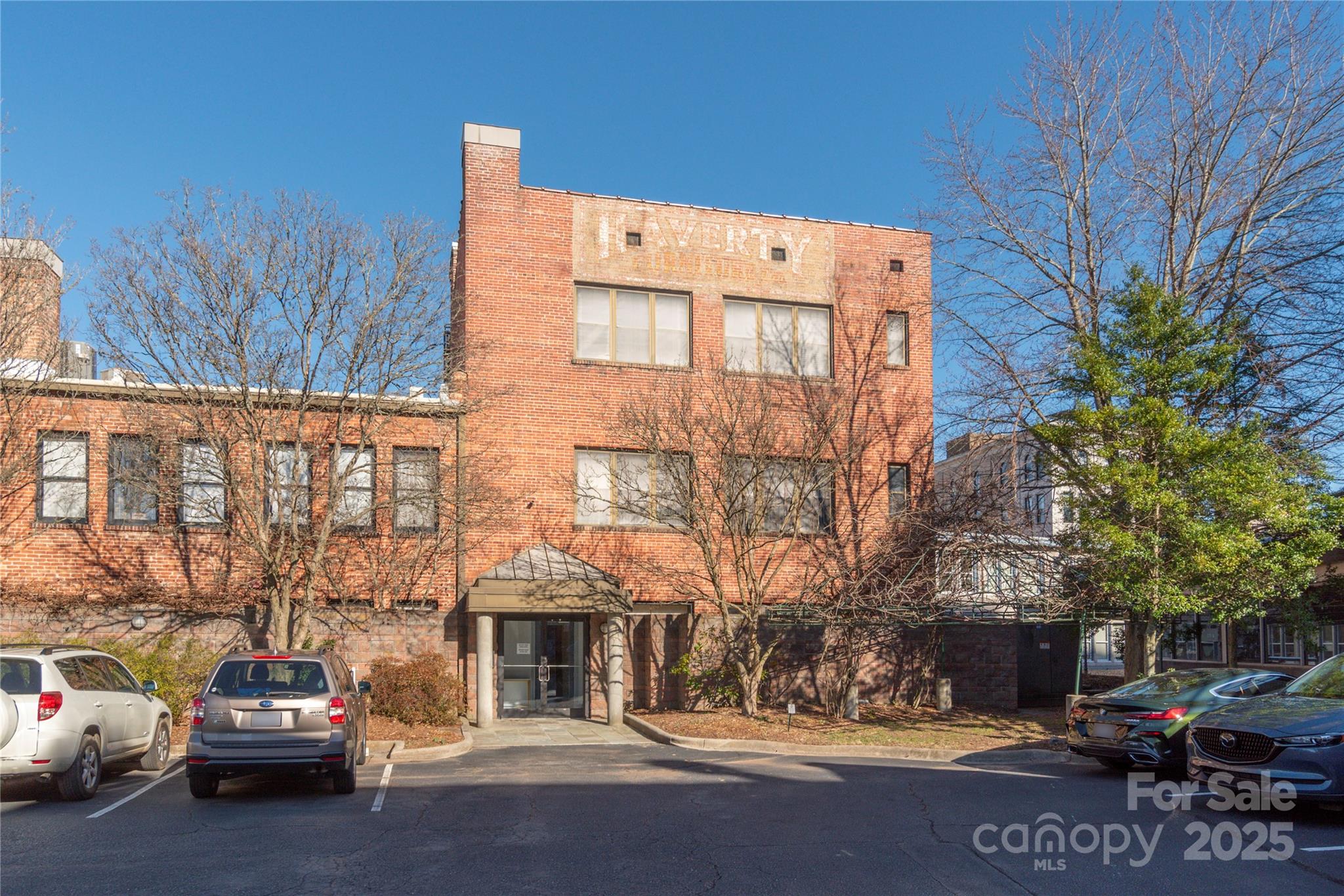 60 Haywood Street 2F