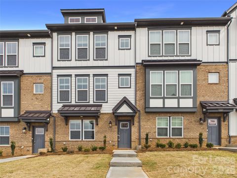 Photo of 3013 Rexton Lane, Charlotte, NC 28262 (MLS # 4360641)