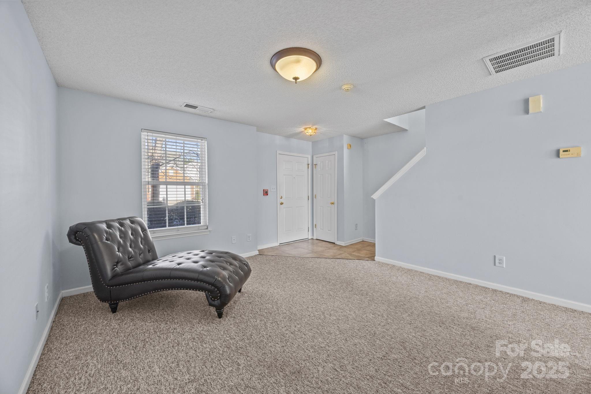 10320 Wakerobin Lane