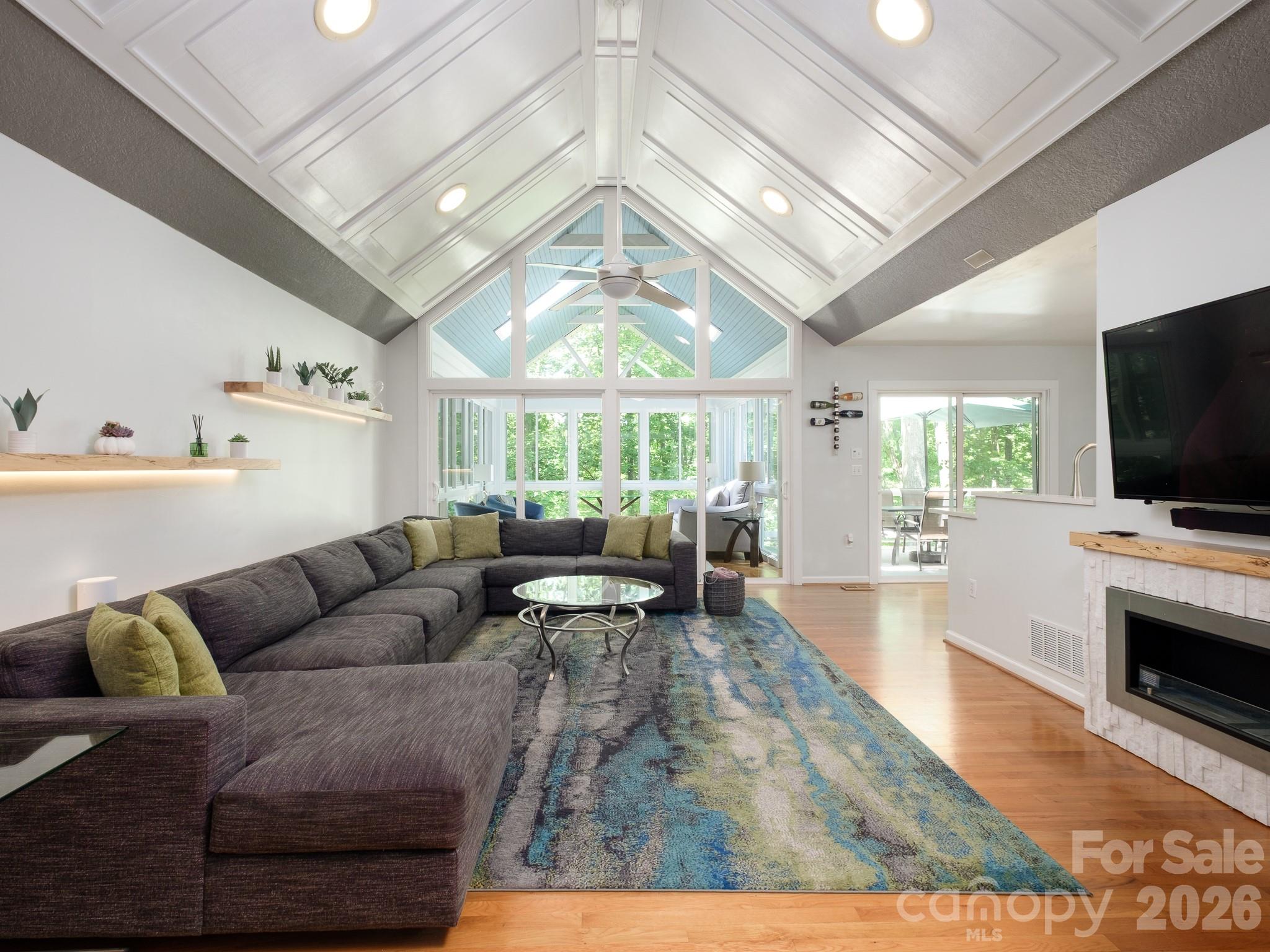 30 Cherokee Trail