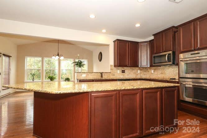 Highland Creek - Residential