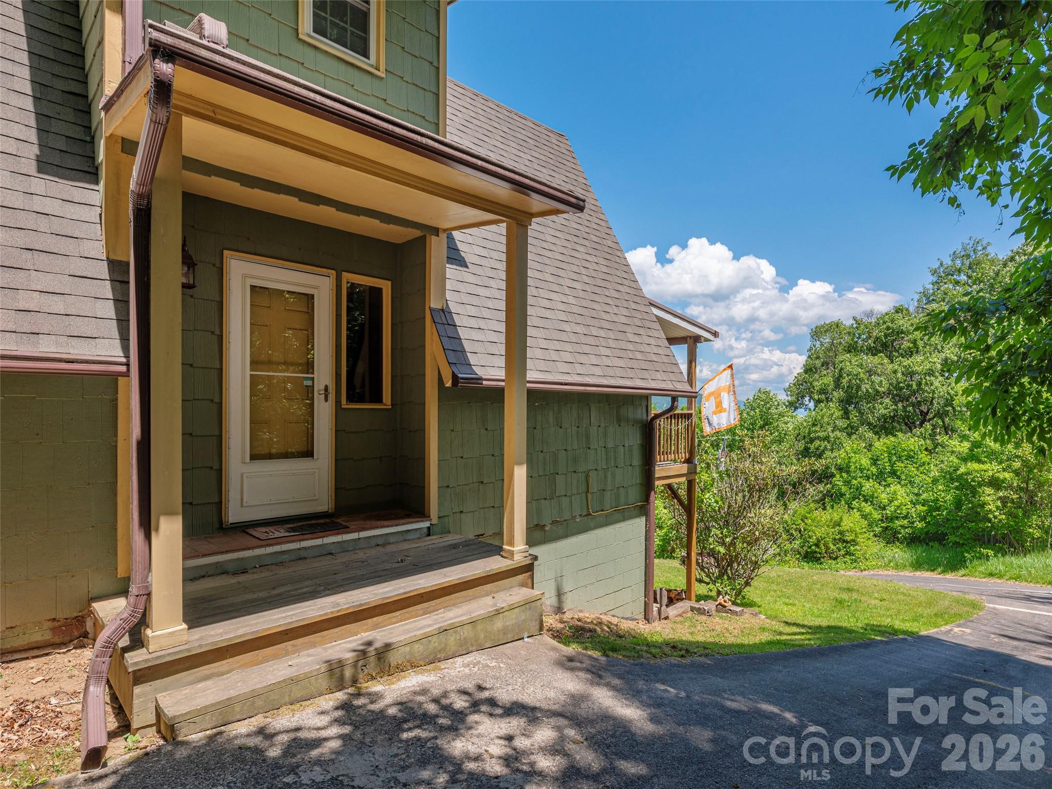 649 Acres View Drive