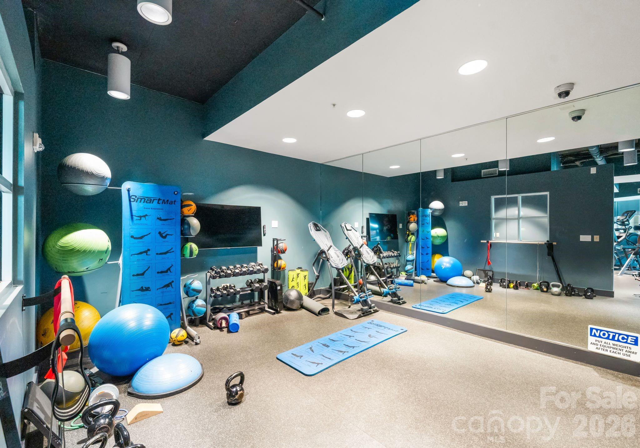 Avenue Condominiums - Residential