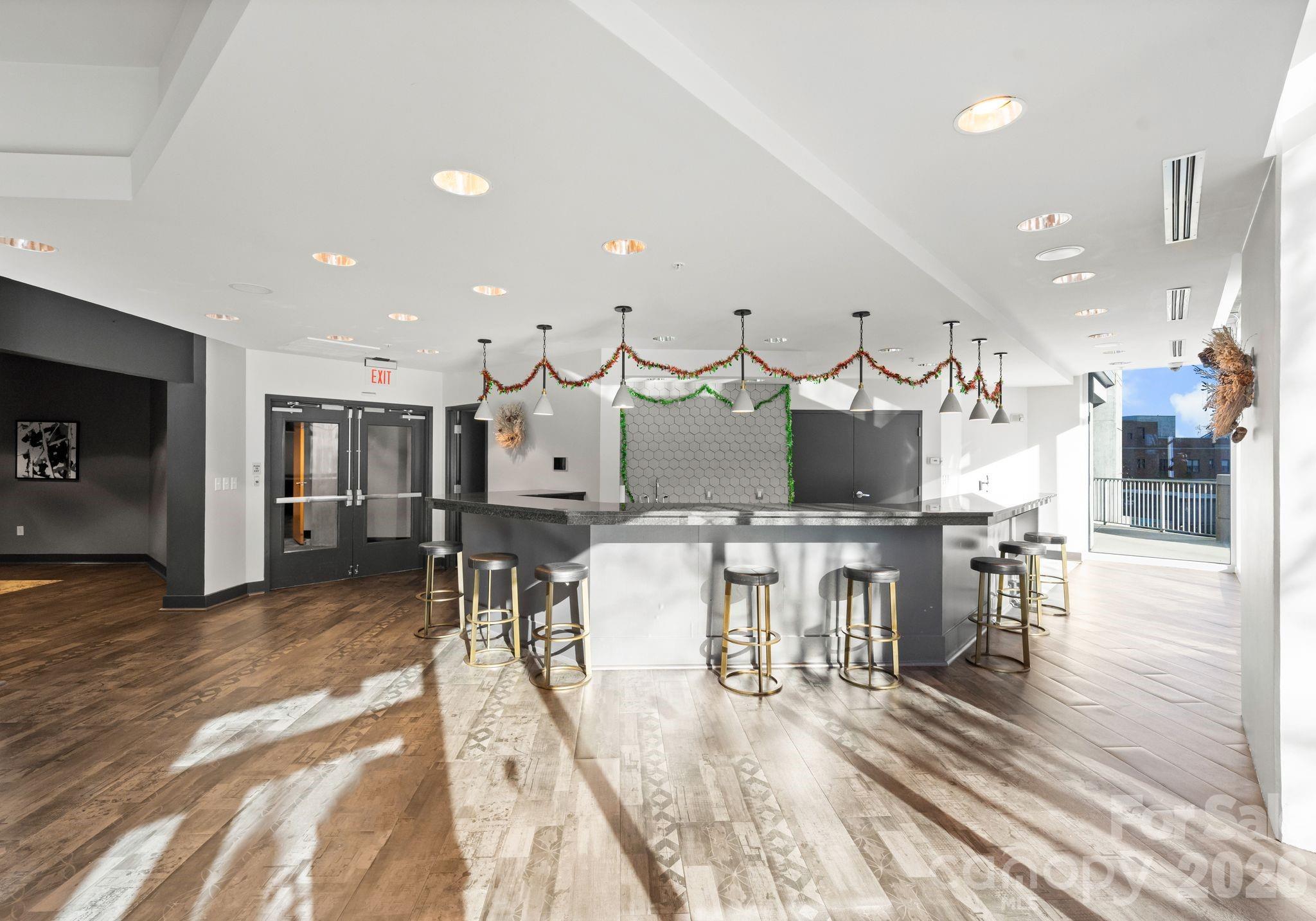 Avenue Condominiums - Residential