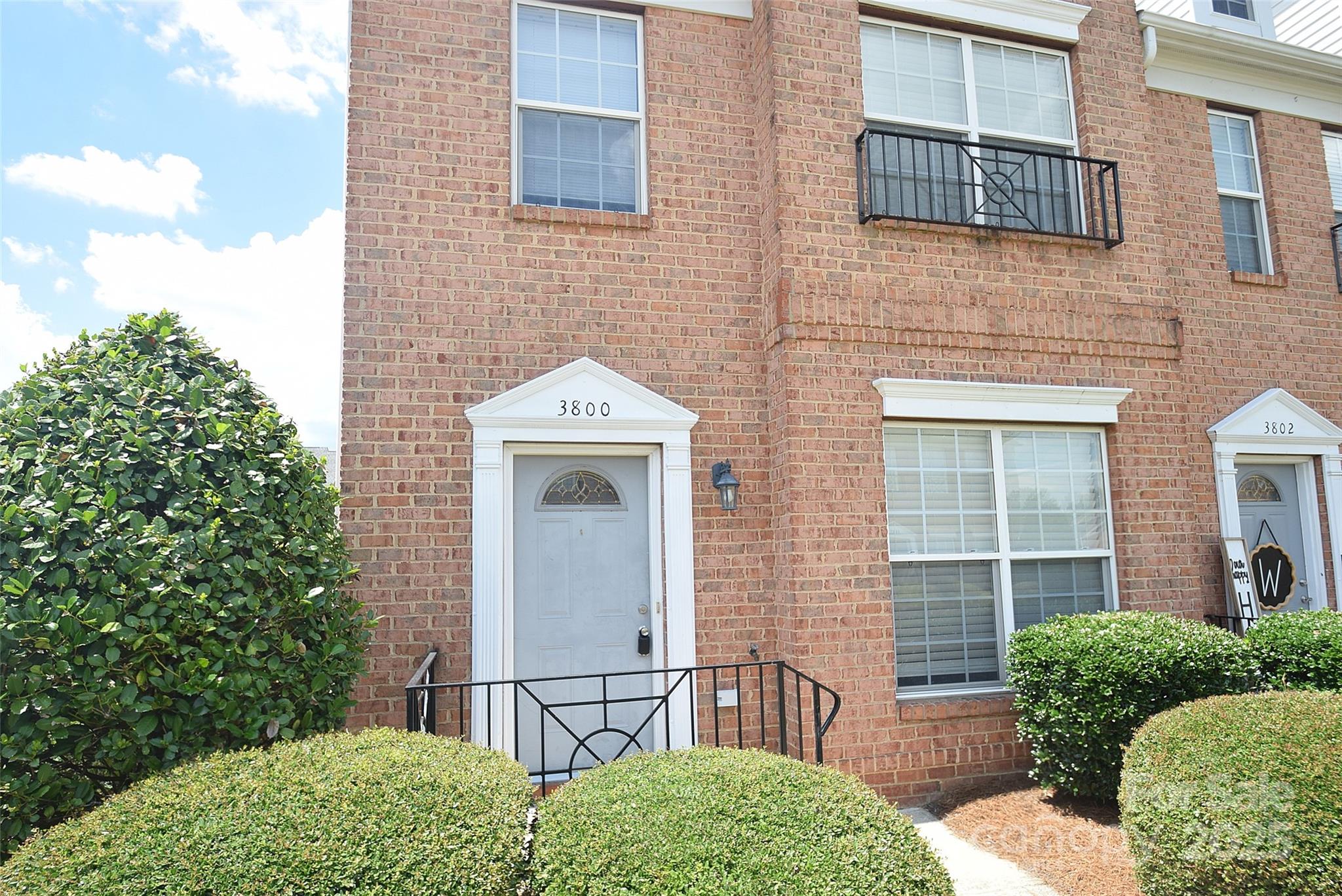 3800 York Alley