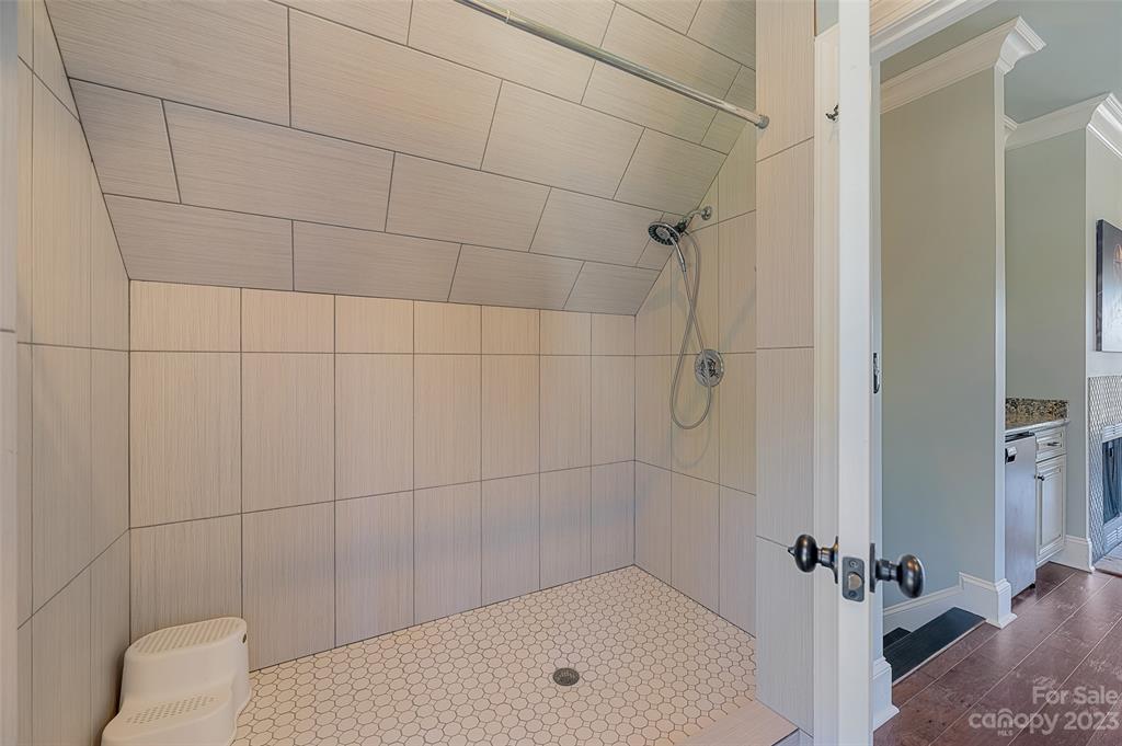 Riverfront - Residential